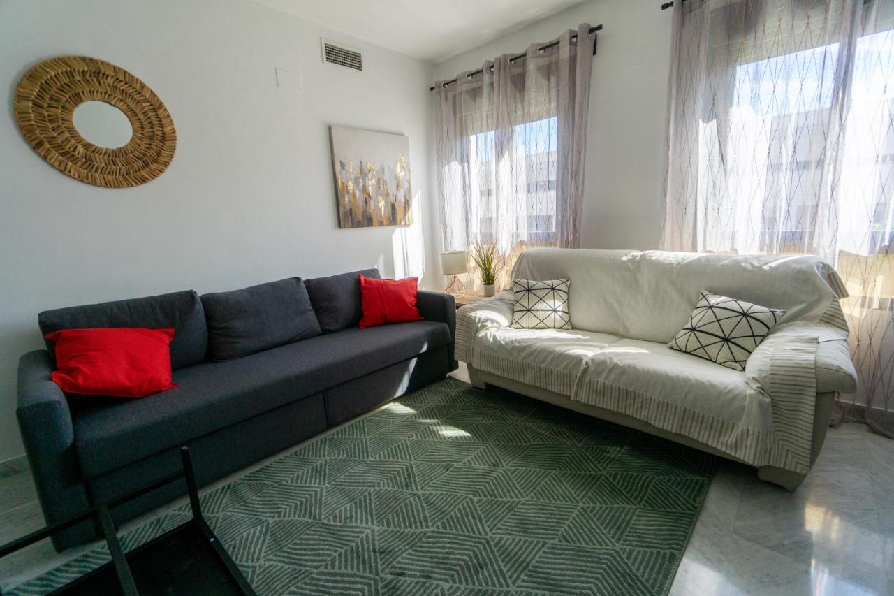 Rentalsevilla Concejal Alberto Jimenez-becerril Apartament *