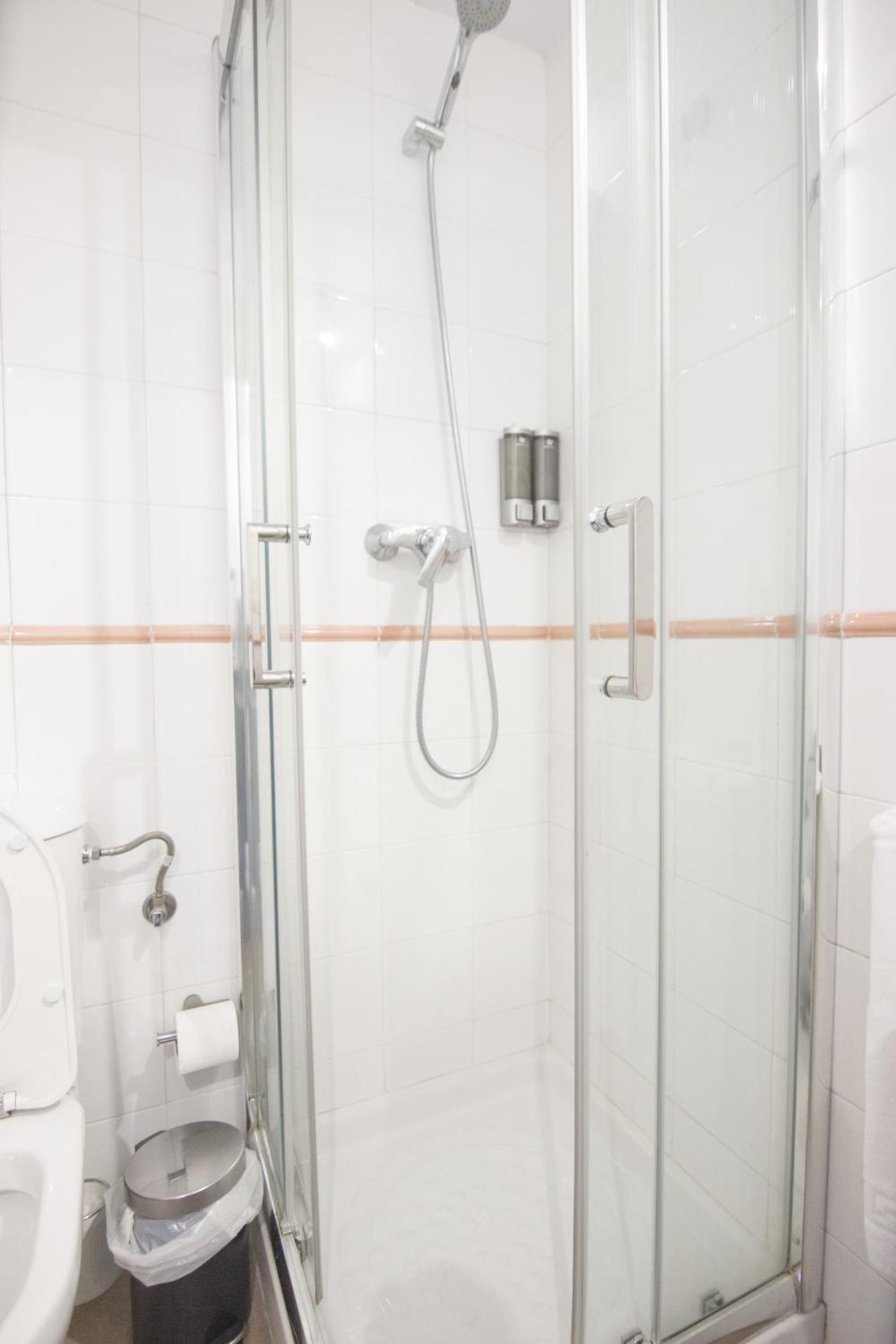 Rentalsevilla Concejal Alberto Jimenez-becerril Apartament *